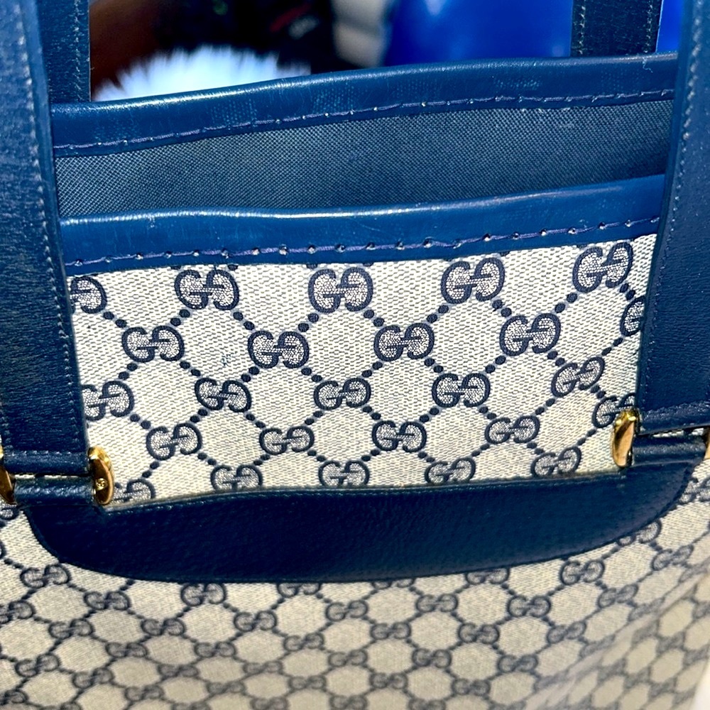 ❌SOLD❌GUCCI⚡️⚡️GG Supreme Coated Navy Tote - Picture 6 of 17